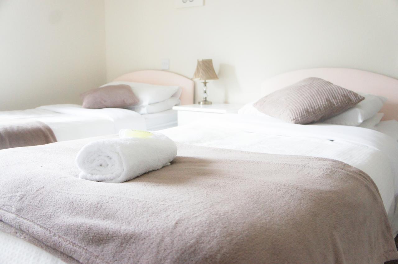 The Coach House Bed & Breakfast Roundwood Eksteriør bilde